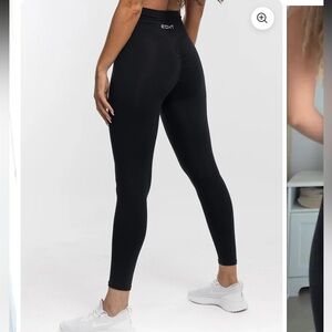 NWOT ECHT force scrunch legging